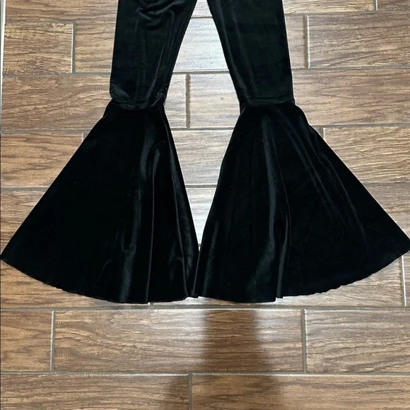 Black velvet bell bottoms size small - Picture 4 of 5